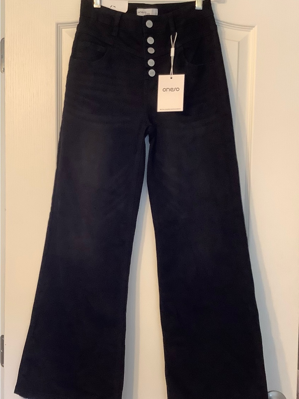 Oneso NWT  Black High-Rise Wide-Leg Button-Front Jeans